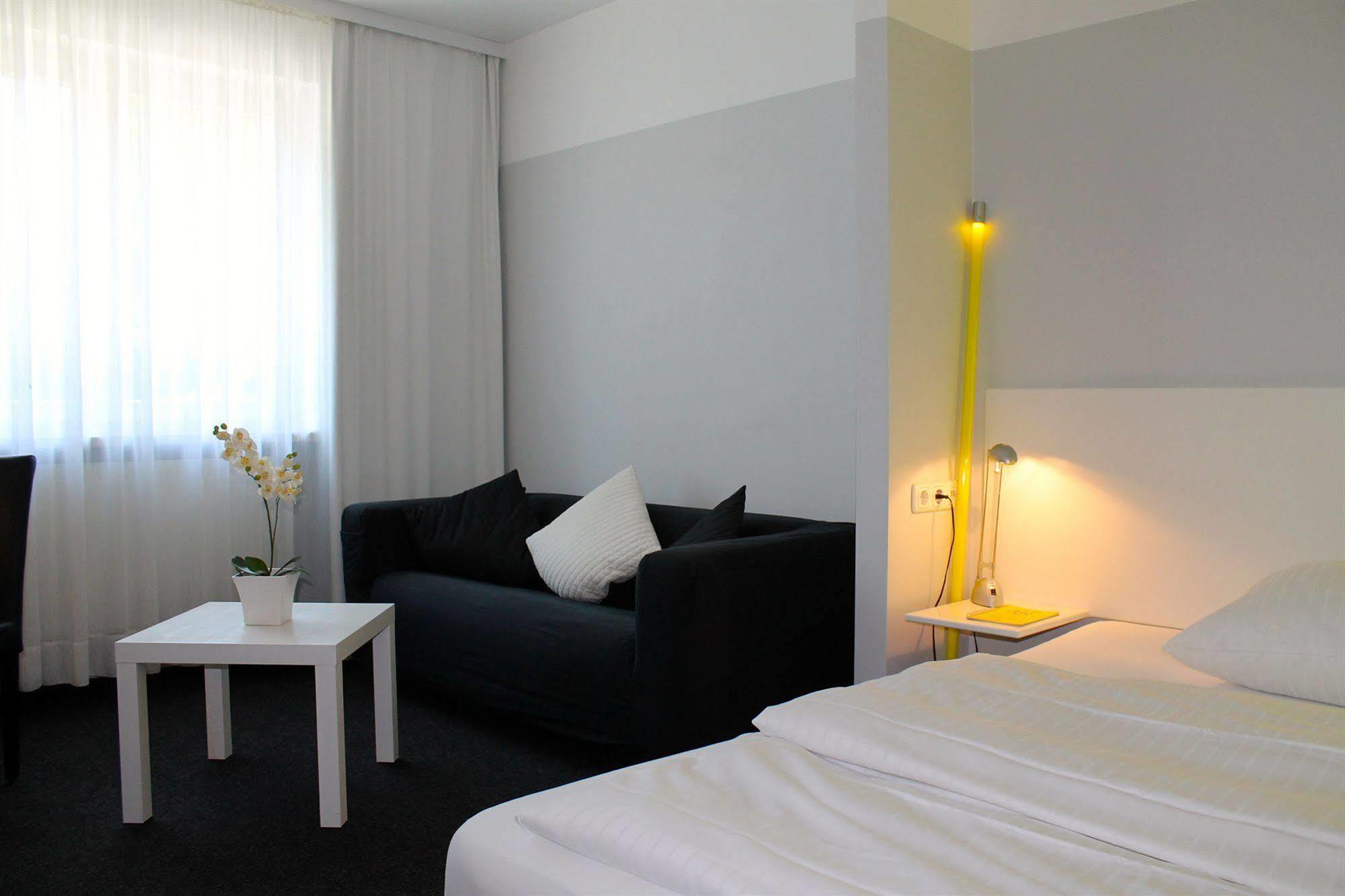 Hotel U. + Apartments Mülheim an der Ruhr Екстериор снимка